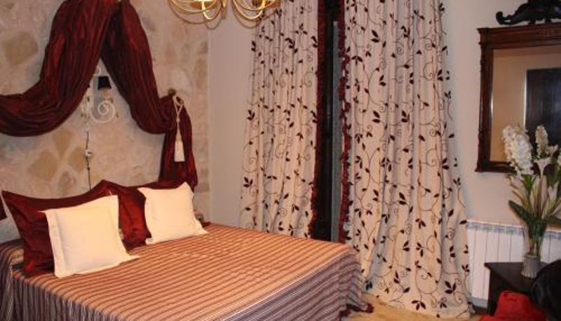 Oda - Casa Rural Mendoza