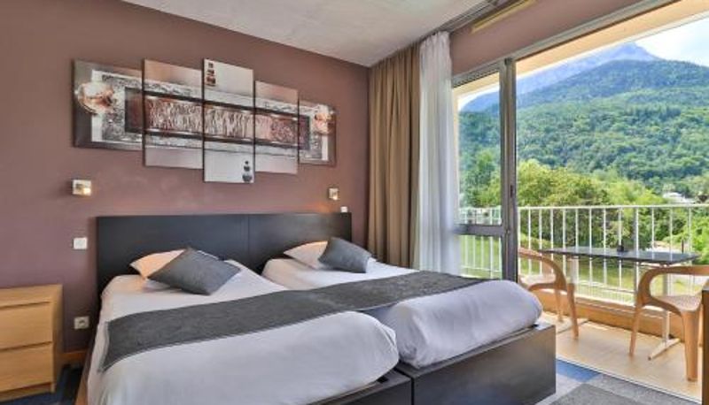 Camera - Hôtel Les Flots Bleus