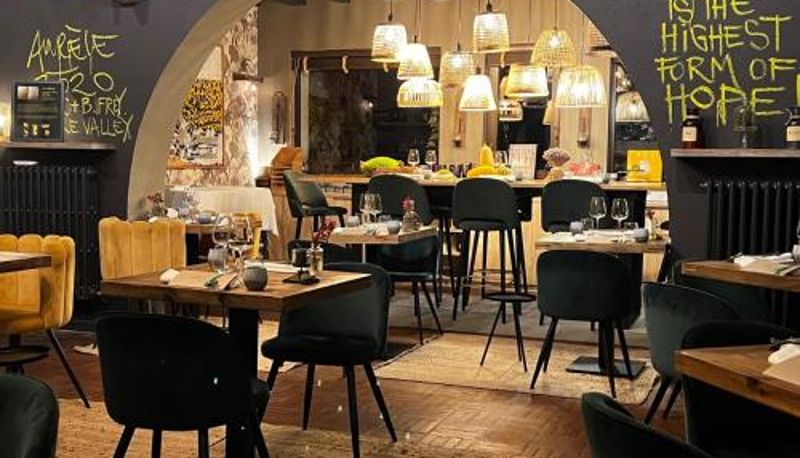 Sala prima colazione all'interno del ristorante - Loire Valley Lodges - Hotel