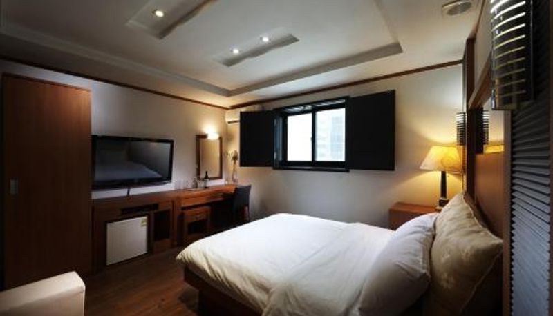 Info - Yeoksam Hotel Noblesse