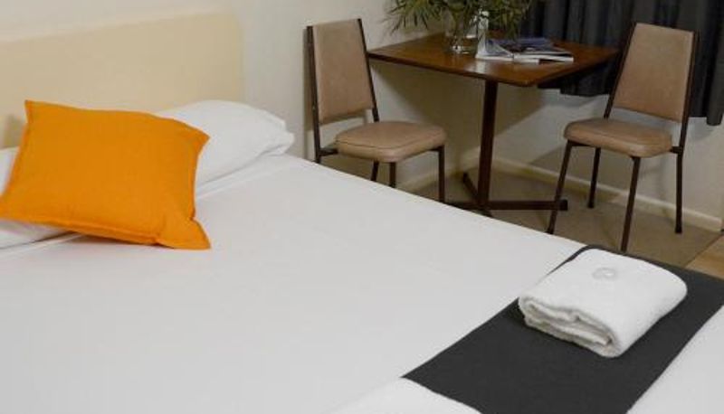 Info - Shamrock Hotel Motel Temora