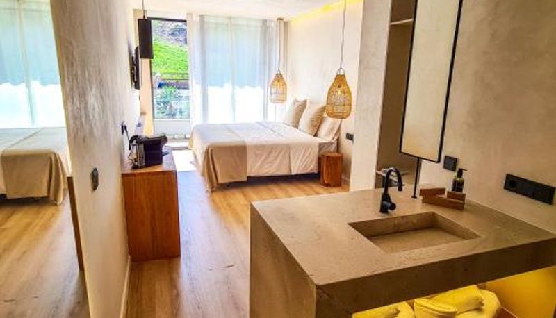 Room - S´Estancia Suites