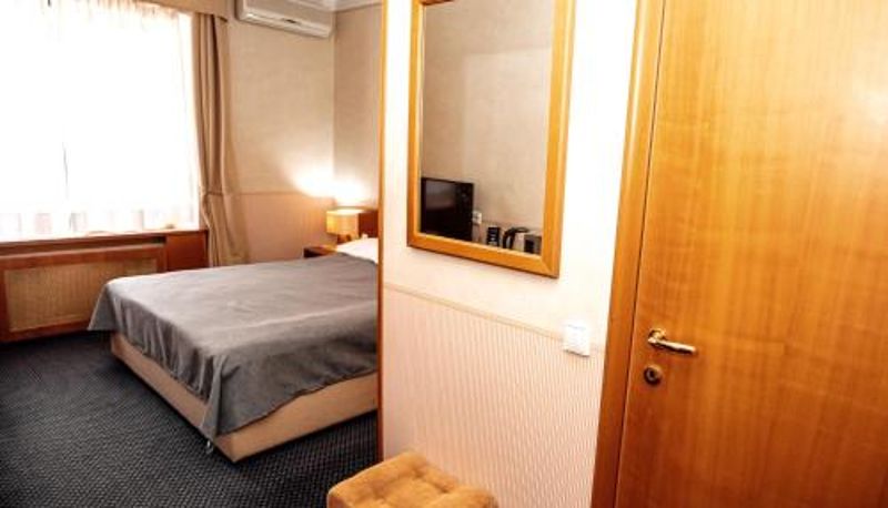 Room - Marko Polo Hotel
