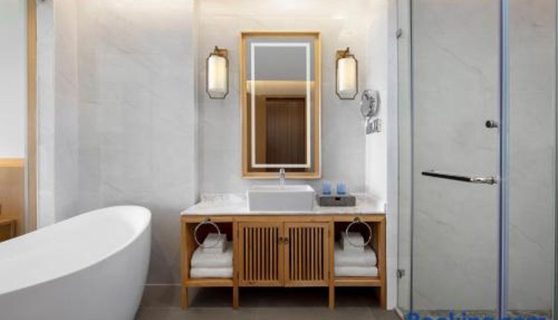 Room - Sheraton Maoming Romantic Beach Resort