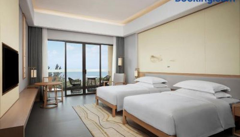 Room - Sheraton Maoming Romantic Beach Resort