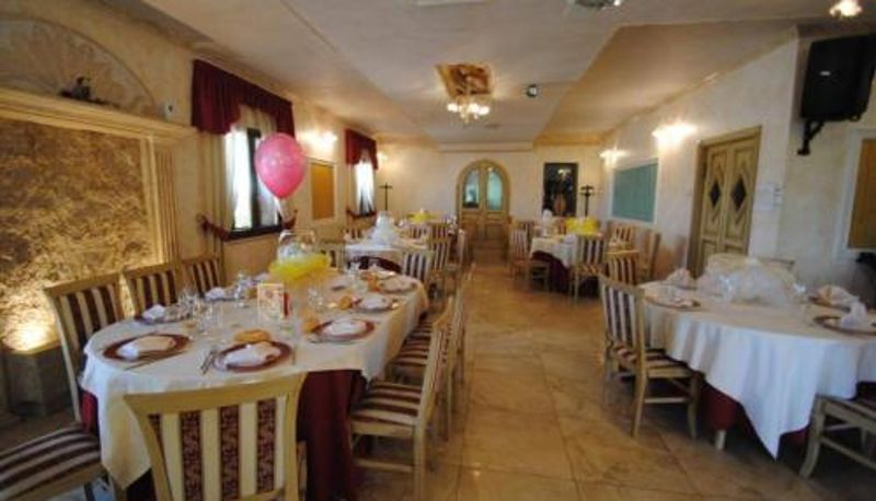 Sala śniadaniowa w restauracji - Il Salice