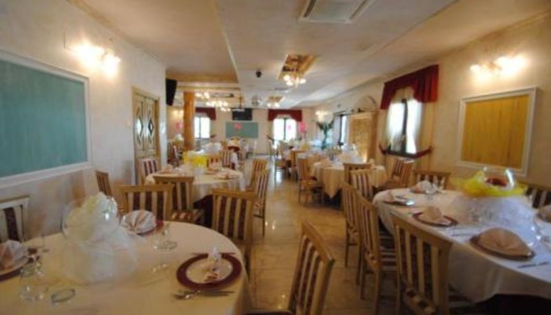 Sala śniadaniowa w restauracji - Il Salice