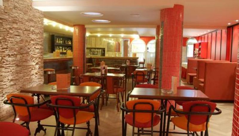 Sala śniadaniowa w restauracji - Hotel Cabañas