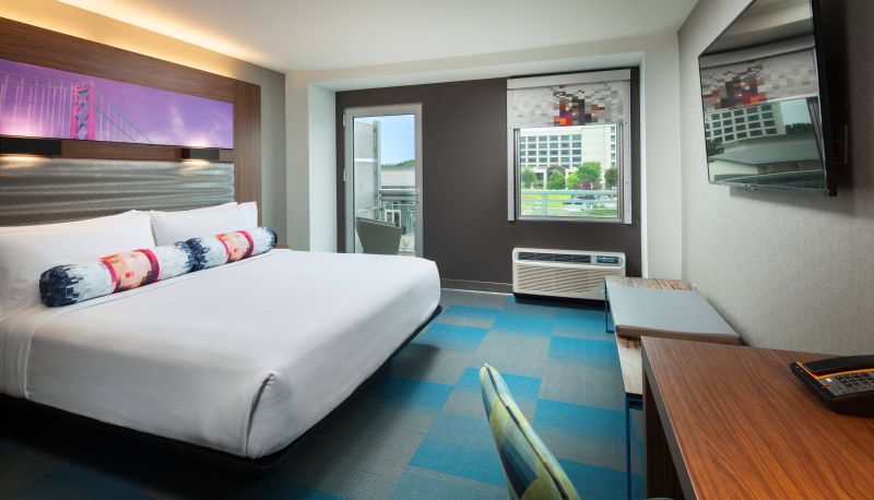 Room - Aloft San Francisco Airport
