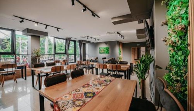 Frühstücksraum innerhalb des Restaurants - Hotel Dorrah
