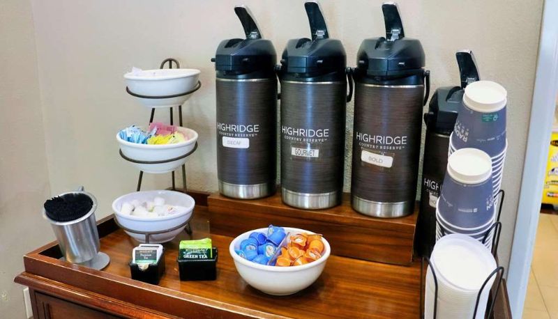 Hall - Country Inn & Suites By Radisson Savannah Gateway GA