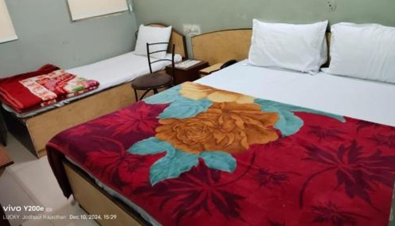 Pokój - Hotel Siddhi Vinayak