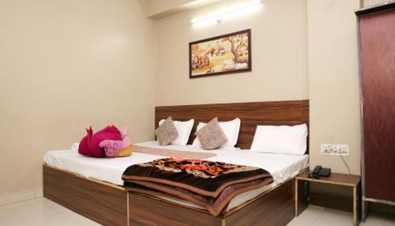 Pokój trzyosobowy - Hotel Siddhi Vinayak