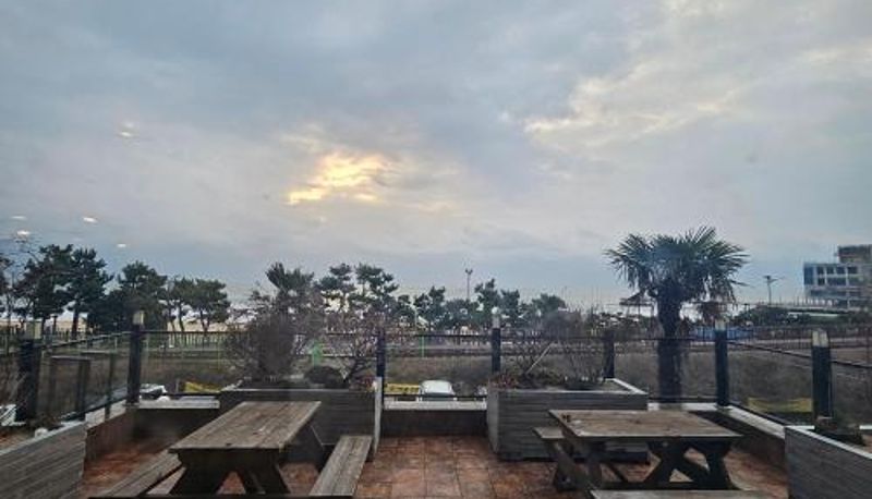 Sala prima colazione all'interno del ristorante - SongJeong Olla Hotel