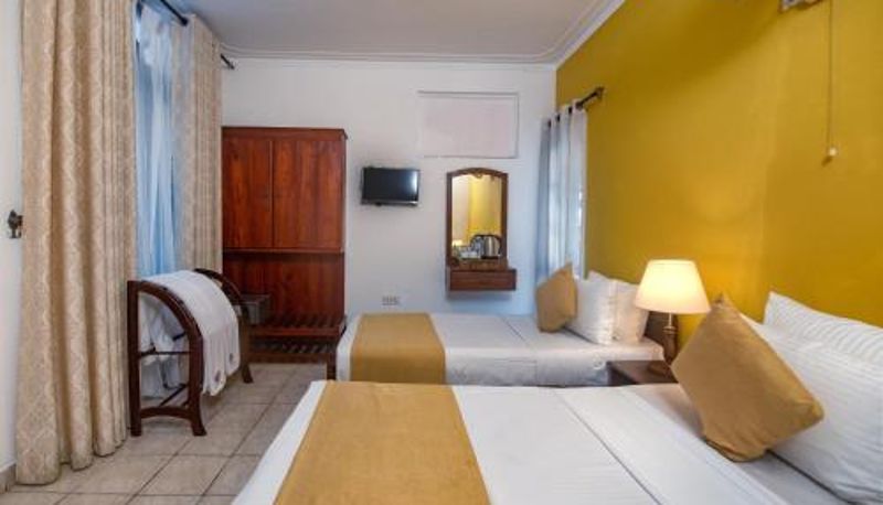 Chambre triple - Ceyloni Lake Residency