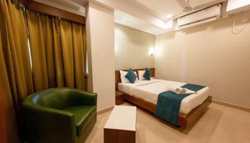 Zimmer - REGALIA INN &SUITES