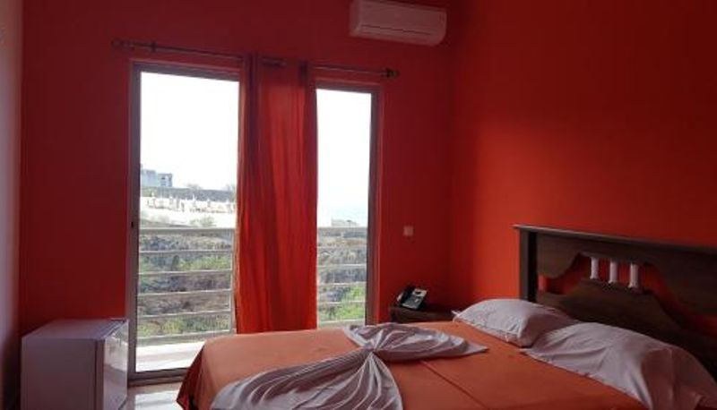 Info - Hotel Ocean View & Restaurante Seafood