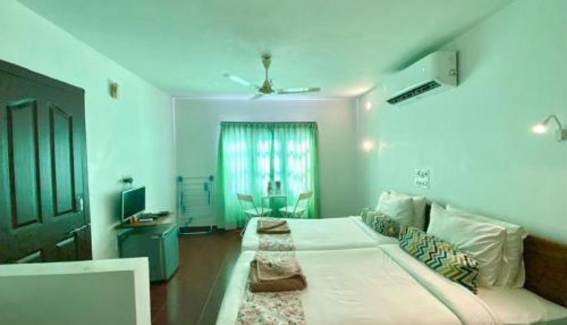 Zimmer - Red Earth - Gokarna