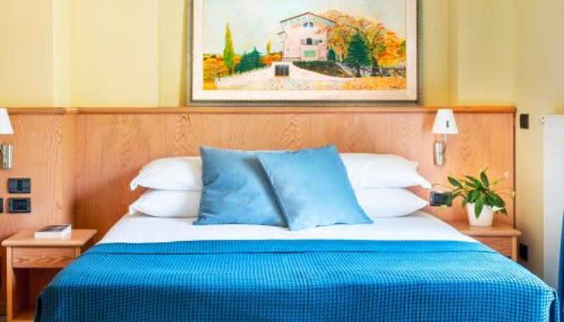 Üç kişilik oda - Albergo Il Giardino del Rio