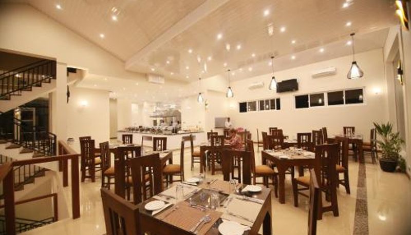 Restoran içinde kahvaltı salonu - Rivendell Hotel