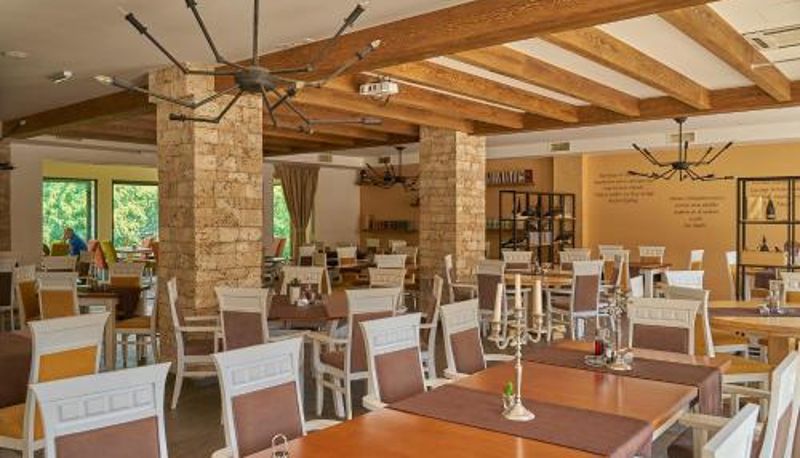 Restoran içinde kahvaltı salonu - Hotel Serdar