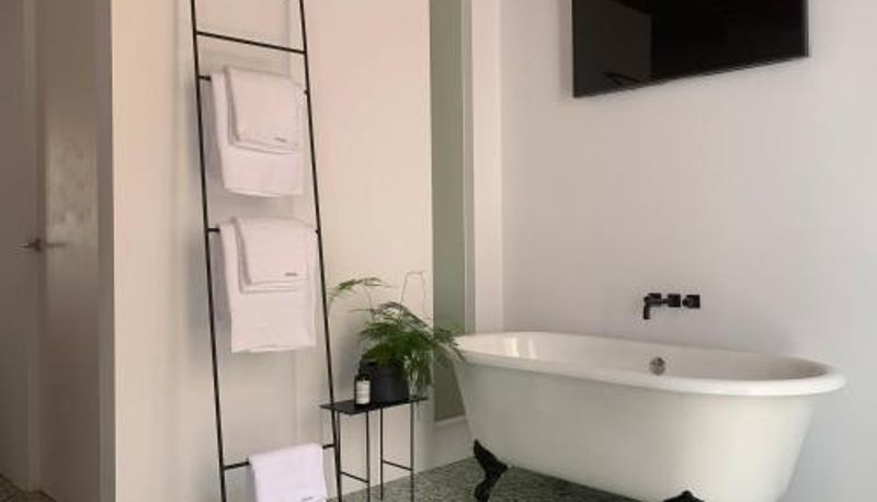 Info - Fragile Boutique Hotel