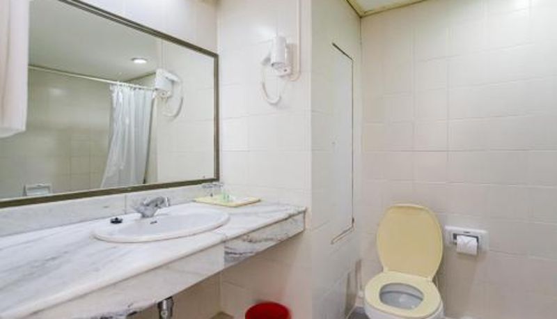 Badezimmer - Hadthong Hotel