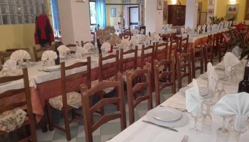 Sala de desayunos dentro del restaurante - Hotel Ebe