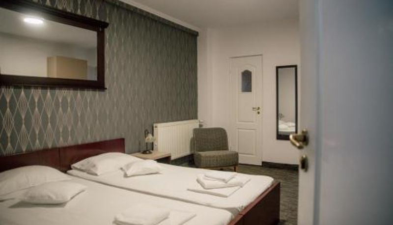 Info - Carnival City Hotel Oradea