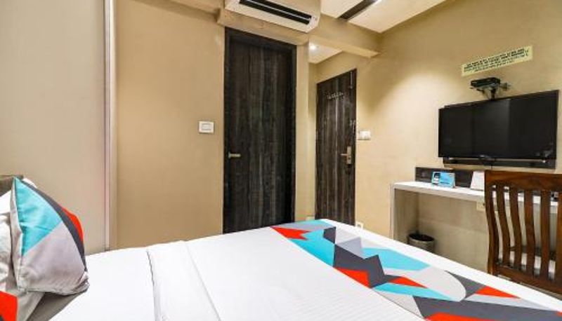 Room - FabHotel Grand Heritage - Nr BKC