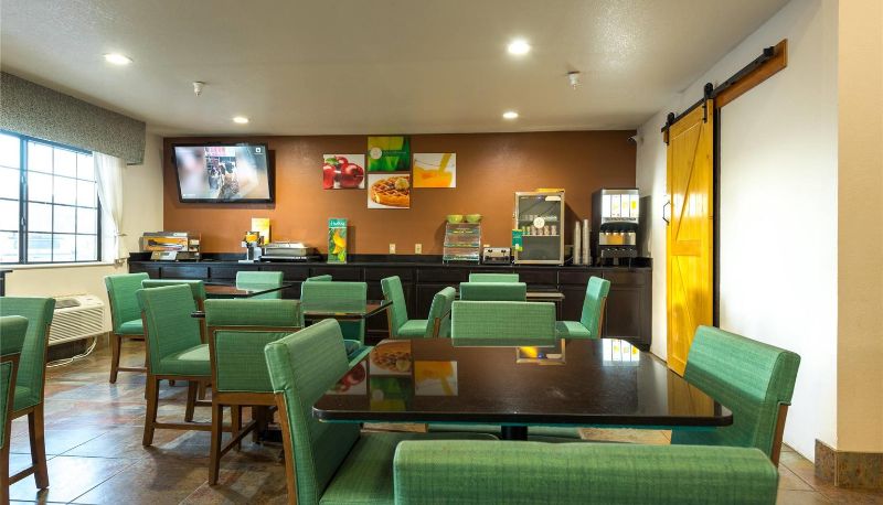 Restaurant - Quality Inn & Suites South Fork - Wolf Creek