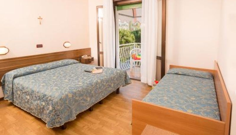 Dreibettzimmer - Hotel Trevi