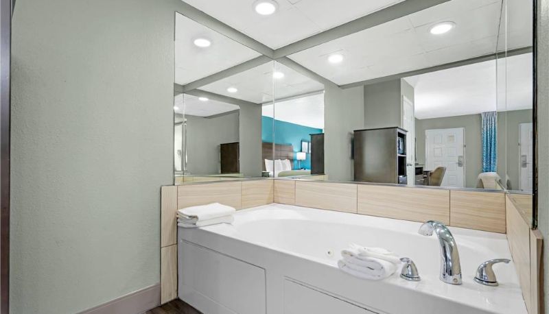 Zimmer - Quality Inn Bradenton North I-75