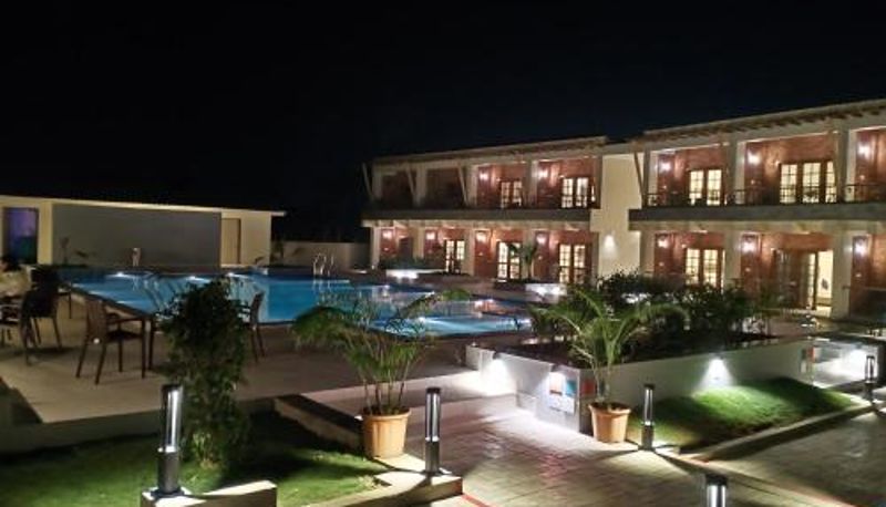 Info - The creek resort & spa