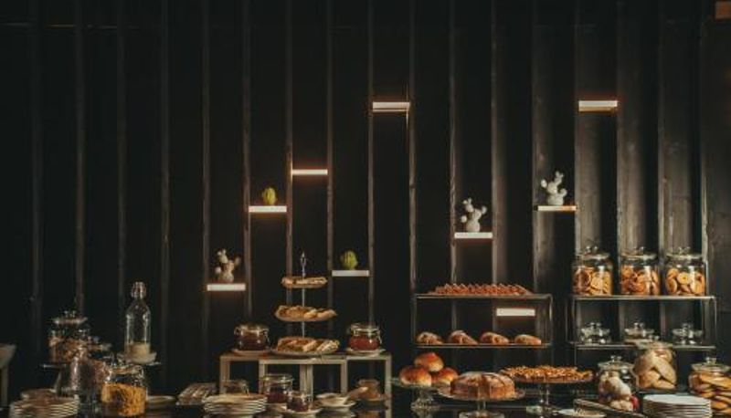 Frühstücksraum innerhalb des Restaurants - Alba Palace Hotel