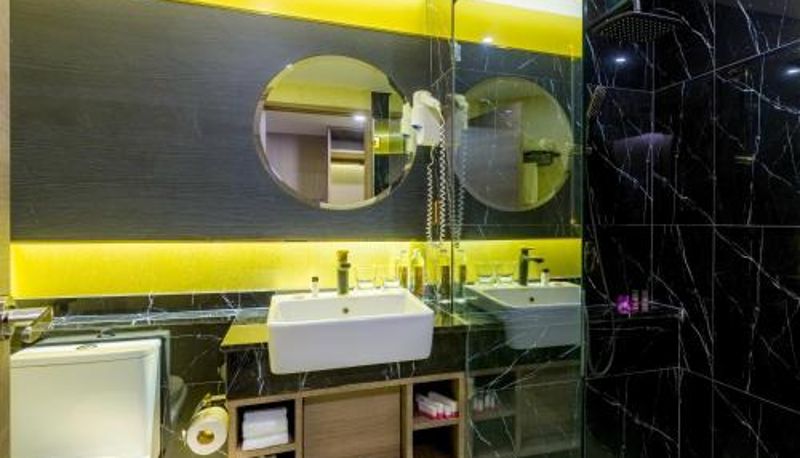 Suite - GLOW Sukhumvit 5