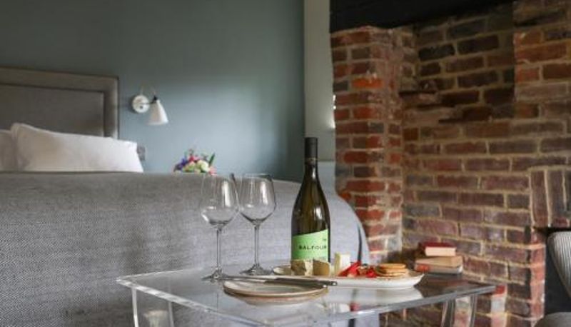 Zimmer - The Swan at Forest Row