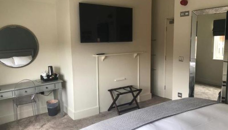 Zimmer - The Swan at Forest Row