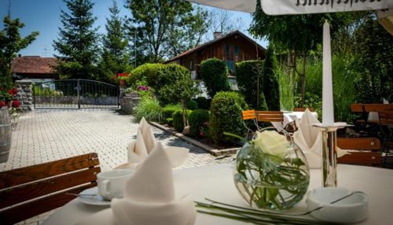 Info - Hotel Wirtshaus am Schloss
