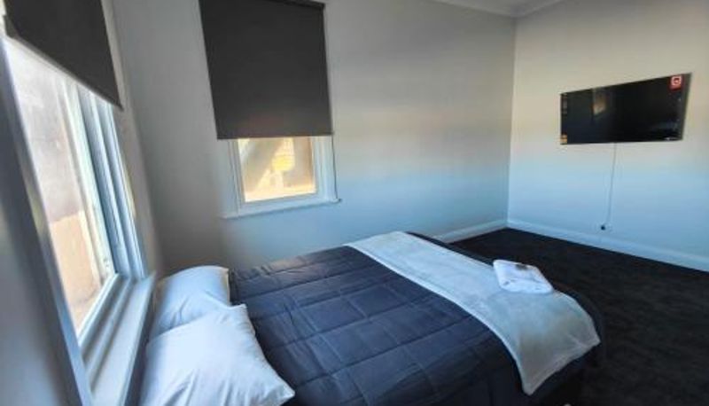 Info - The Club Hotel Collie