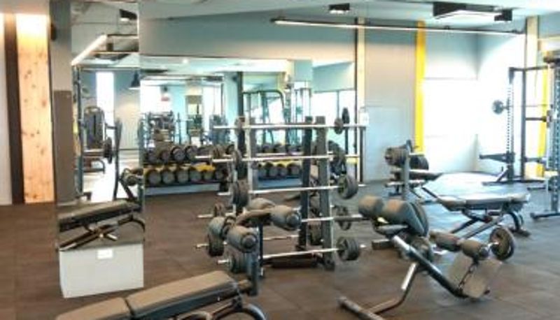 Info - 9D Sport Hotel