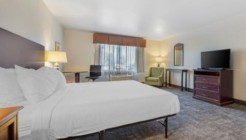Zimmer - Seaport Inn & Suites