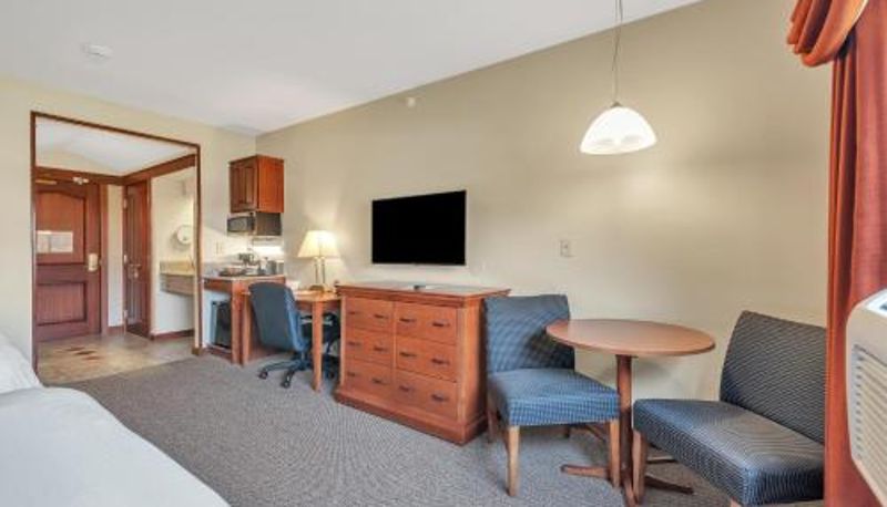 Camera - The Inn at Ohio Northern University