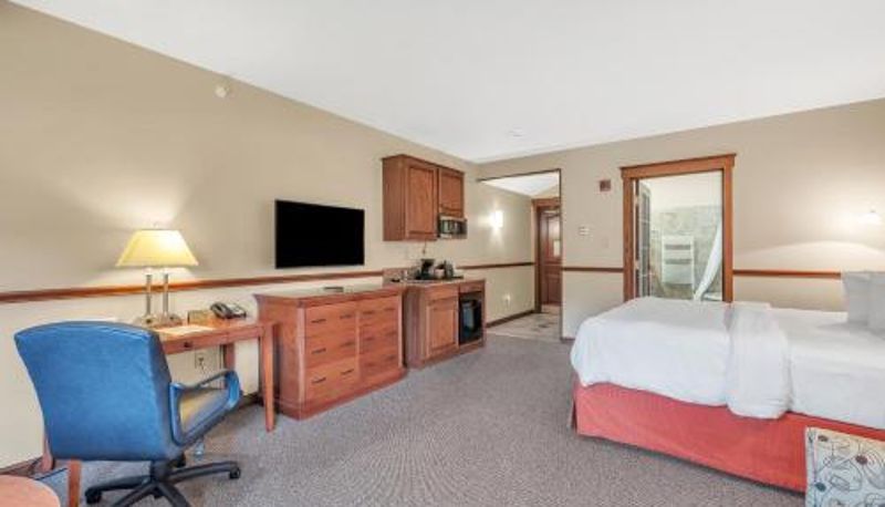 Camera - The Inn at Ohio Northern University