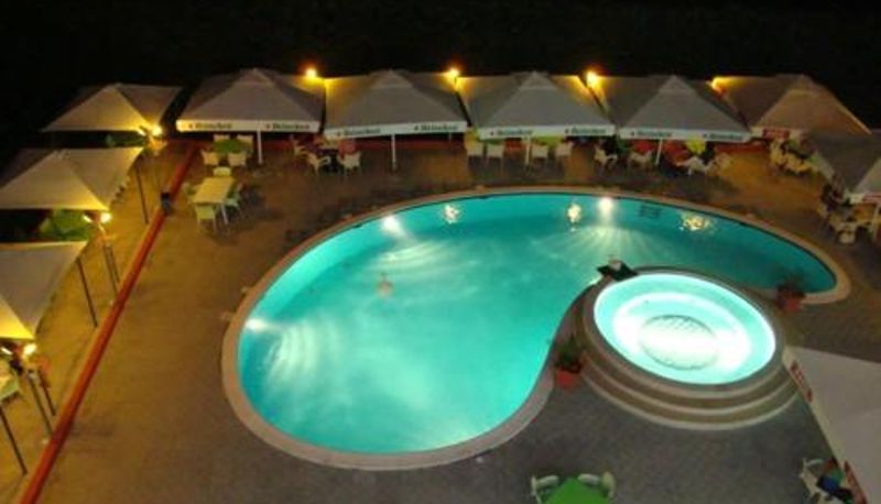Piscina - Hotel Colombo Elbasan