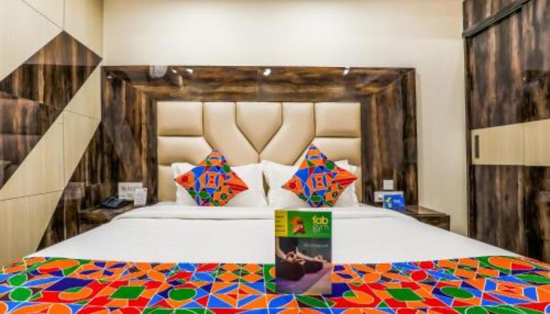 Oda - FabHotel Crown Heights - Nr Kormangala Club