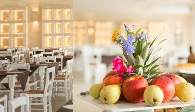 Sala śniadaniowa w restauracji - HOTEL BARONE DI MARE