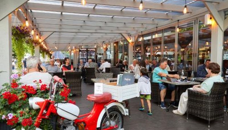 Frühstücksraum innerhalb des Restaurants - Lettia Aparthotel