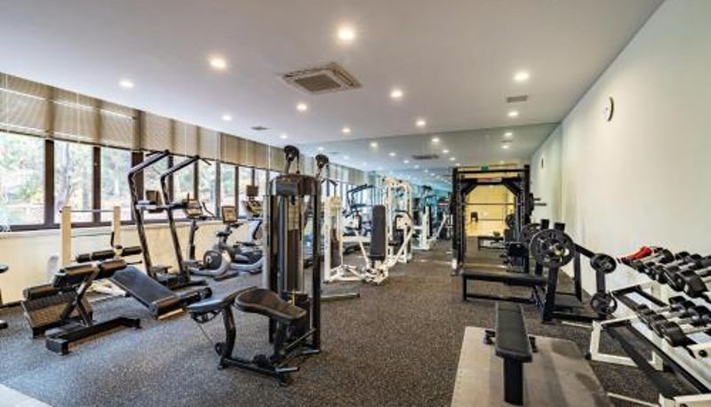 Zona de bienestar y gimnasio - Hotel Maremons
