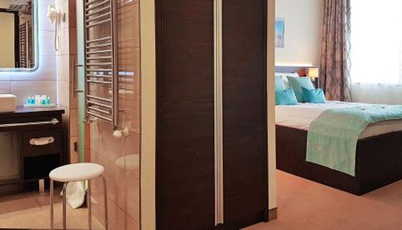 Badezimmer - Hotel Czinege & Étterem